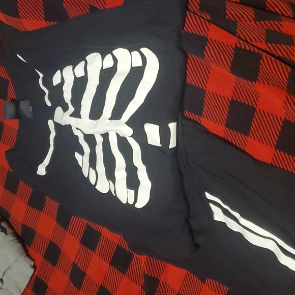 Skeleton pjs - Picture 2 of 2